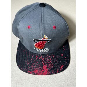 Mitchell & Ness Miami Heat Basketball Hardwood Classic Snap Back Hat
